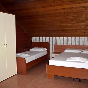Economy Triple Room
